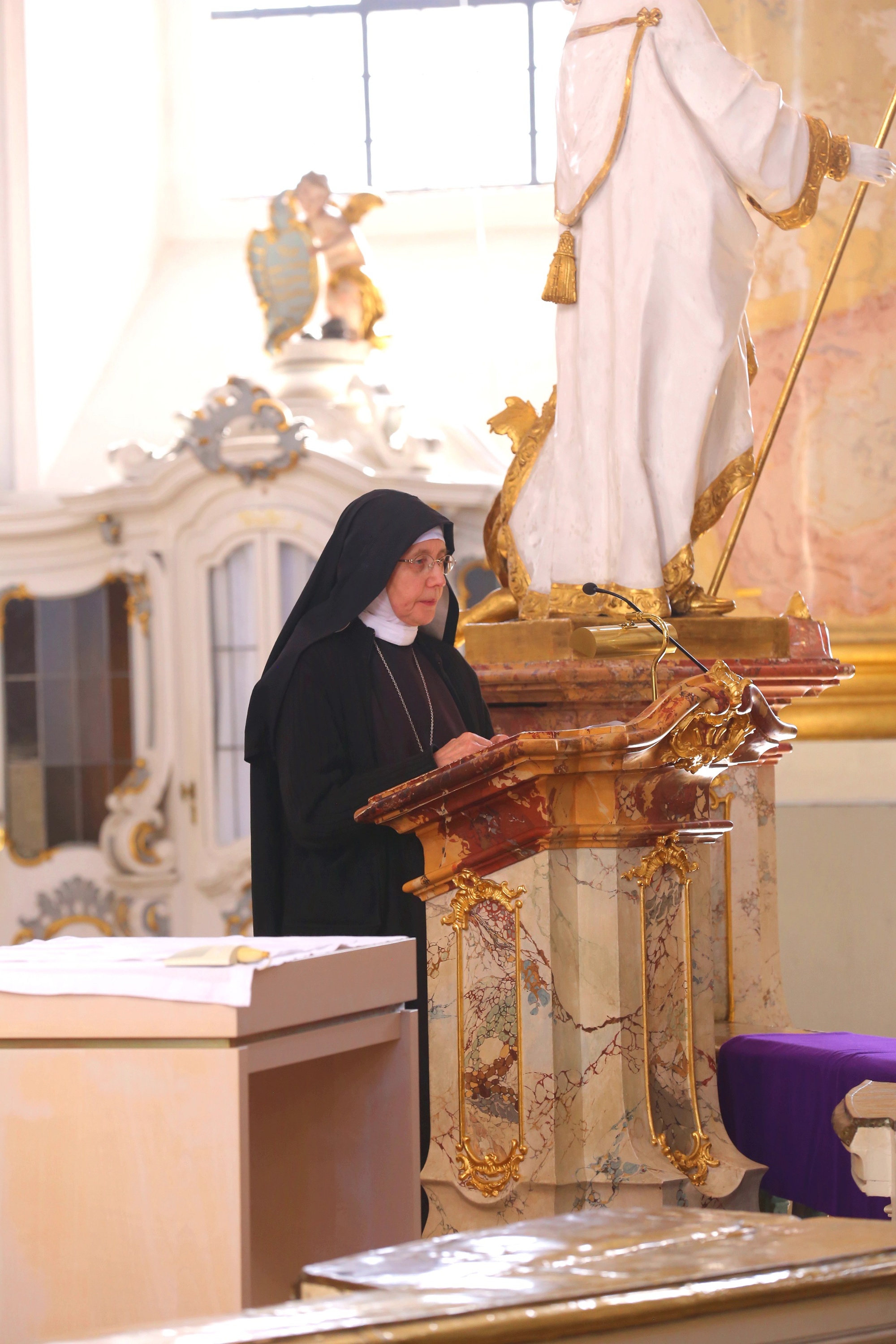 Äbtissin Mechthild Thürmer aus Kirchschletten bei Zapfendorf war Fastenpredigerin am vergangenen Sonntagnachmittag bei der fastenzeitlichen Vesper in der Basilika.