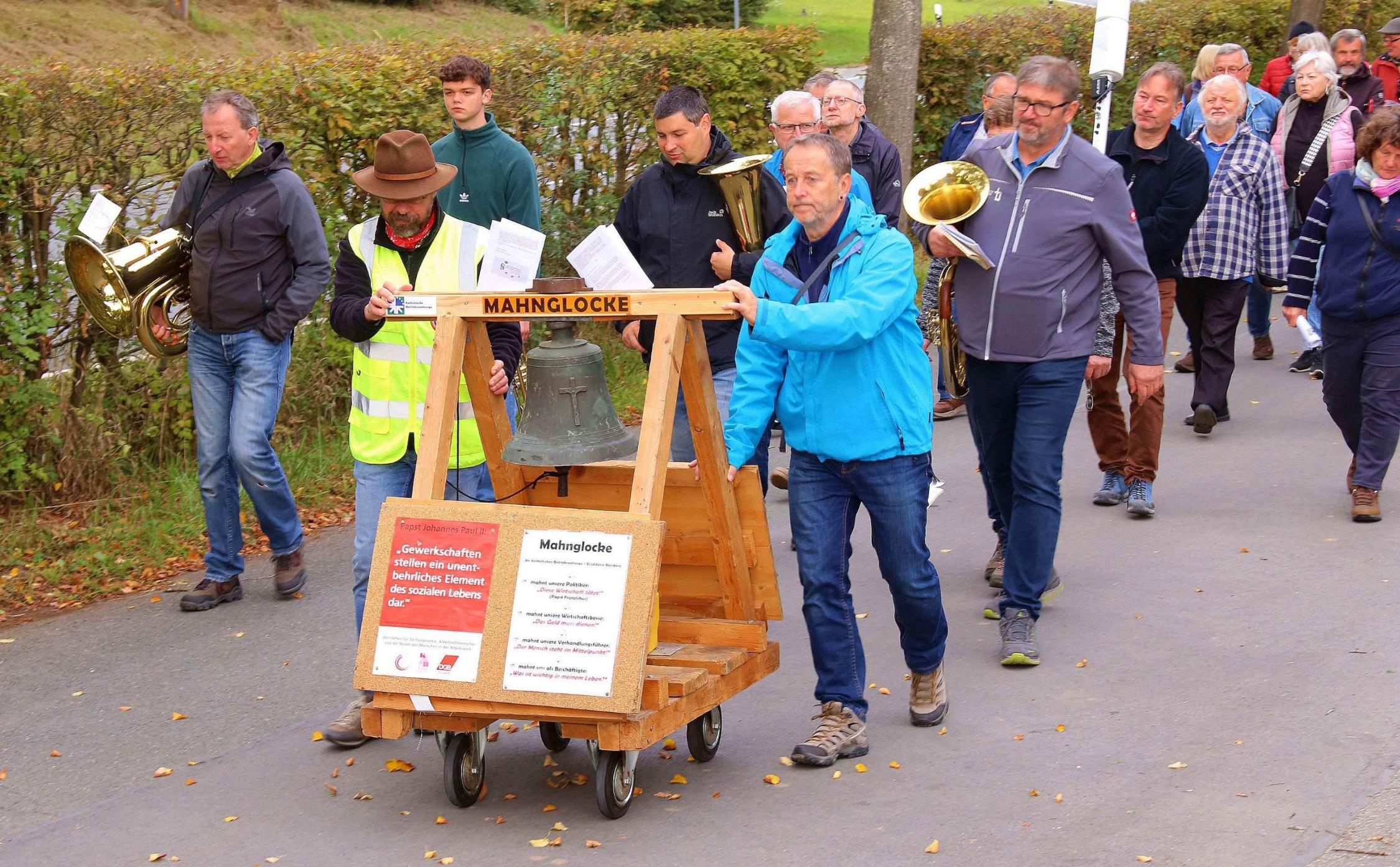 Die Mahnglocke wurde mit nach Vierzehnheiligen hochgebracht.