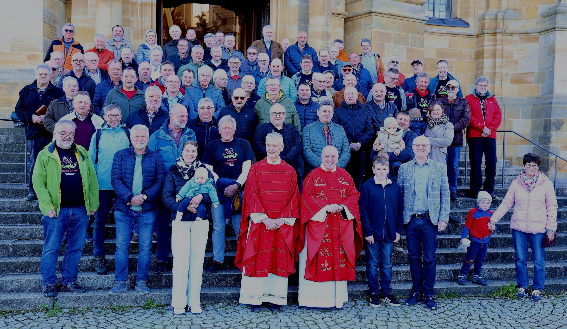 Namenstag gemeinsam begehen: Um die 200 „Görchn“ feierten einen festlichen Gottesdienst in der Basilika Vierzehnheiligen, den der Guardian Pater Maximilian zusammen mit Pfarrer Reinhard Georg Strauch aus Bayreuth zelebrierte.