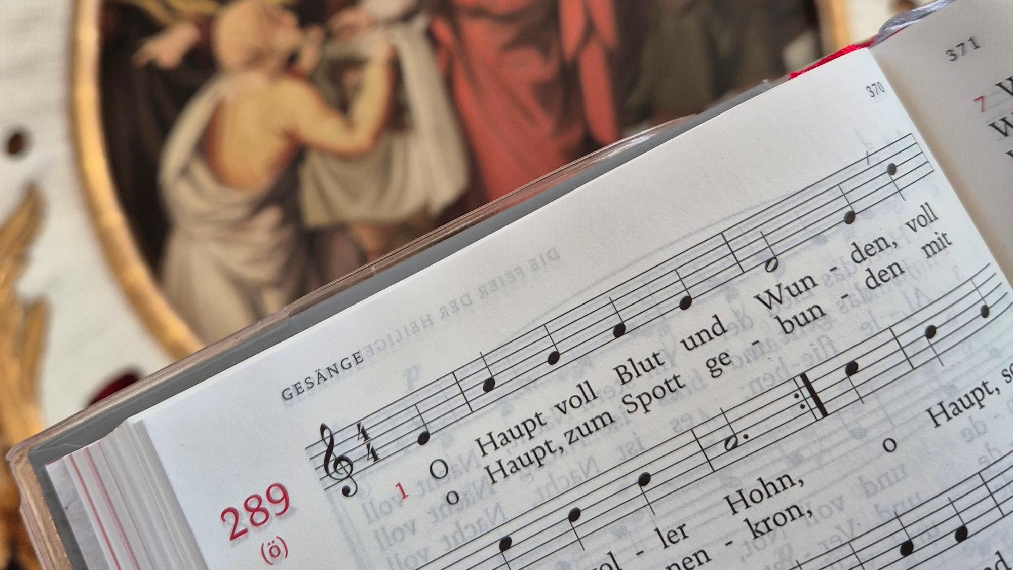 Gl 289 O Haupt voll Blut und Wunden mit 6. Kreuzwegstation der Basilika