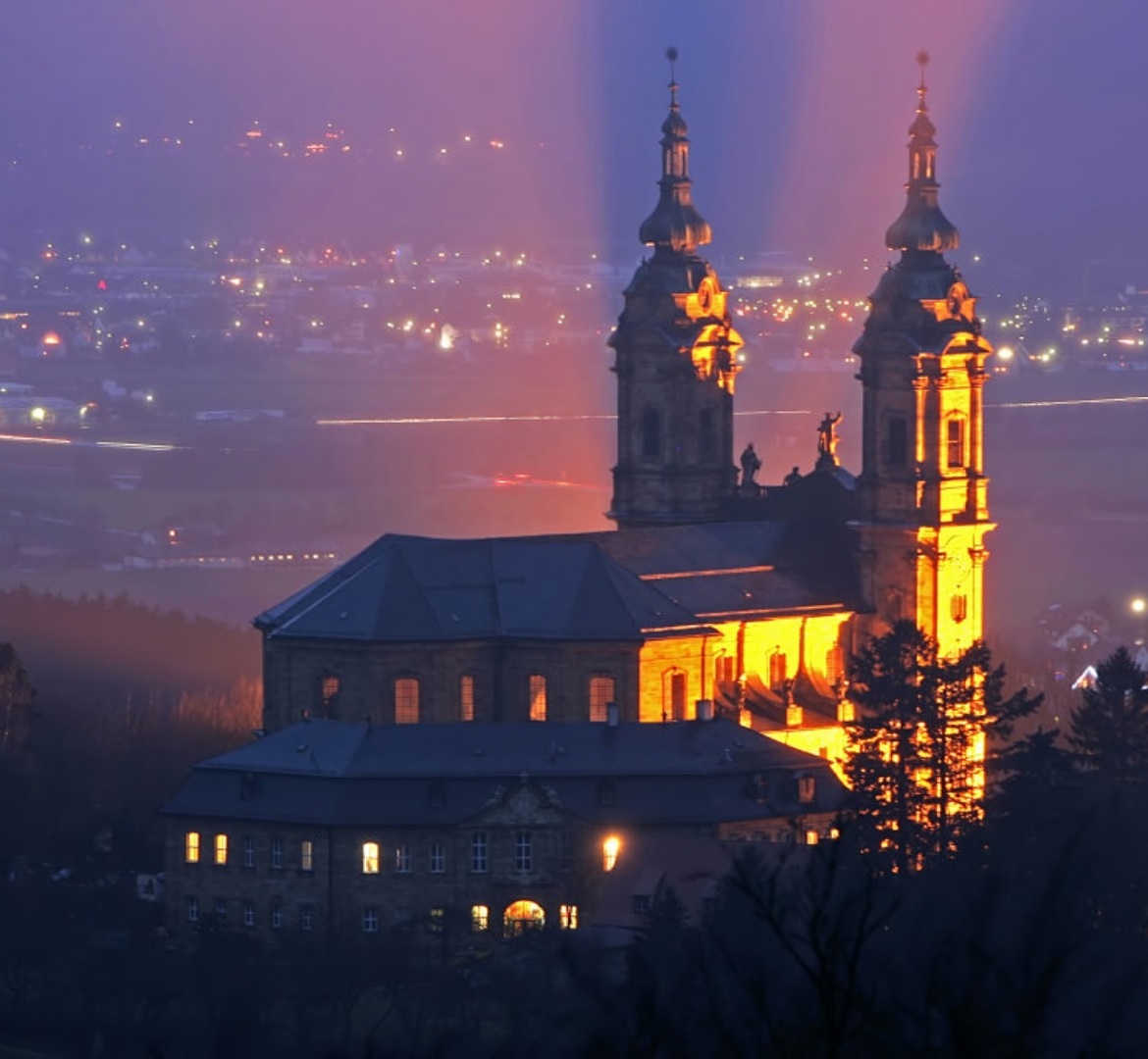 Basilika bei Nacht